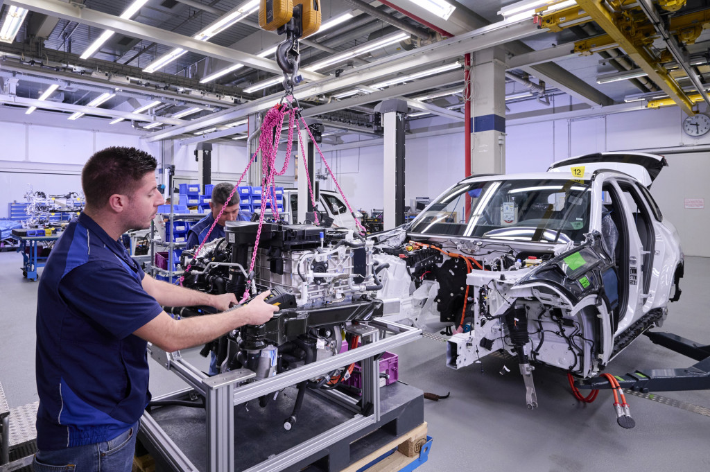 Producția de hidrogen BMW iX5 - decembrie 2022