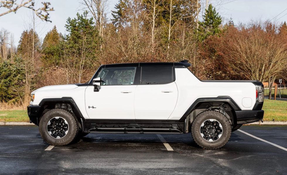 2022 gmc hummer sut ev editia 1
