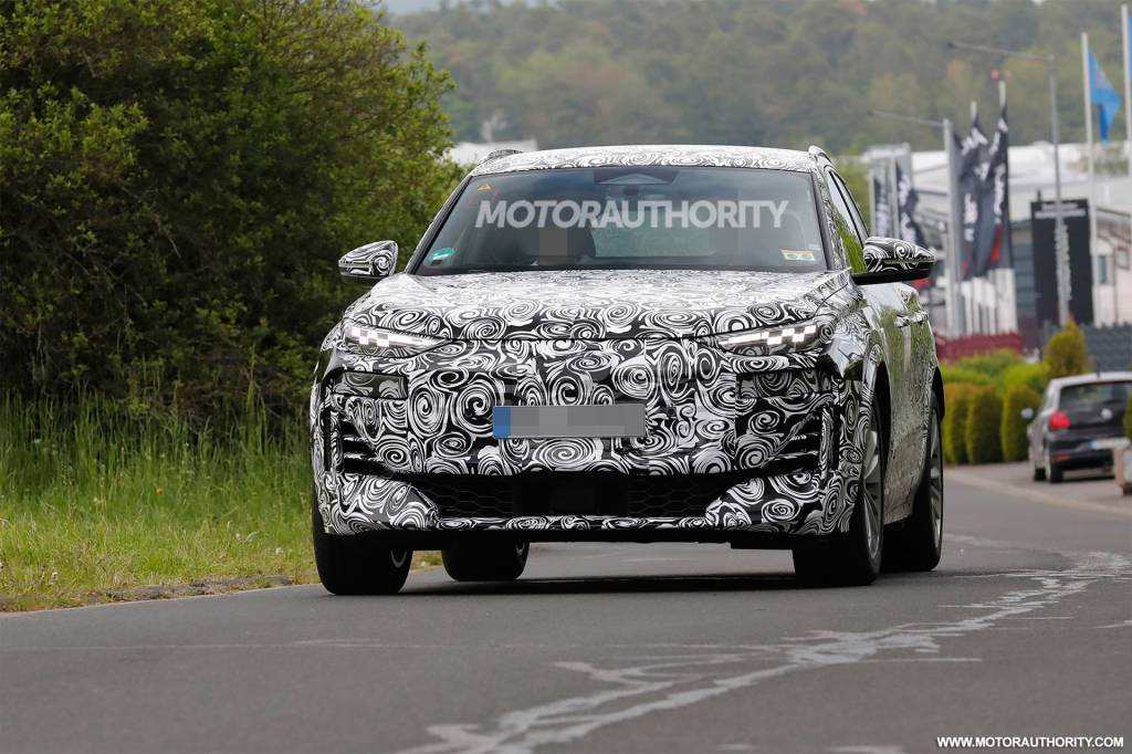 Imagini spion Audi Q6 E-Tron 2024 - Credit foto: Baldauf