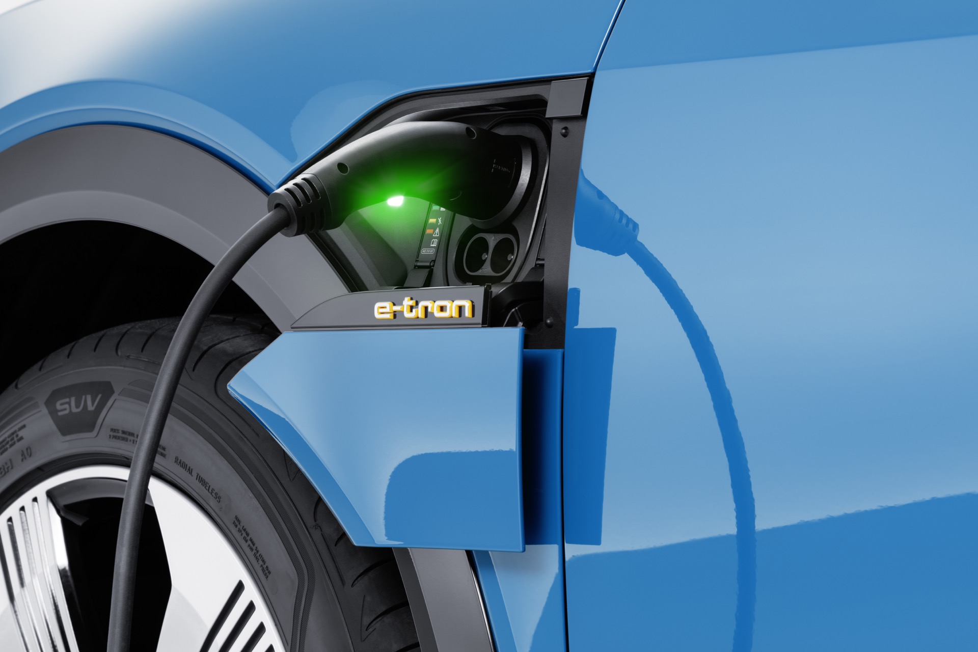 Probleme legate de Blazer EV, reguli privind hidrogenul curat, Prius Prime, cablu de încărcare Porsche-Audi: Știrile auto de astăzi