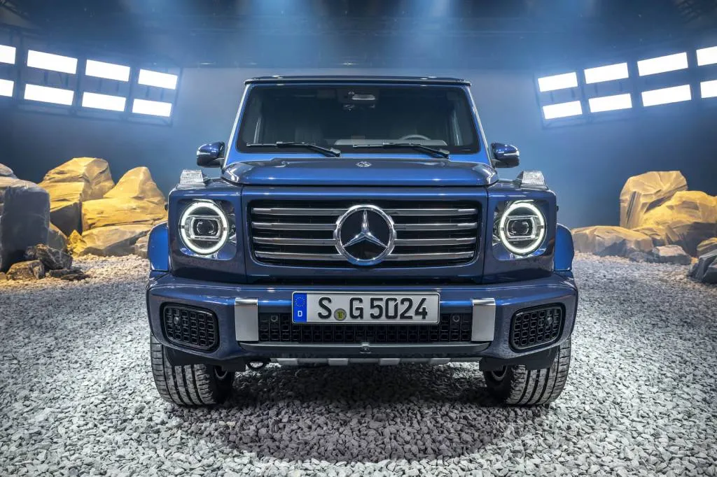 Clasa G 2025 Mercedes-Benz G-Class (G550)