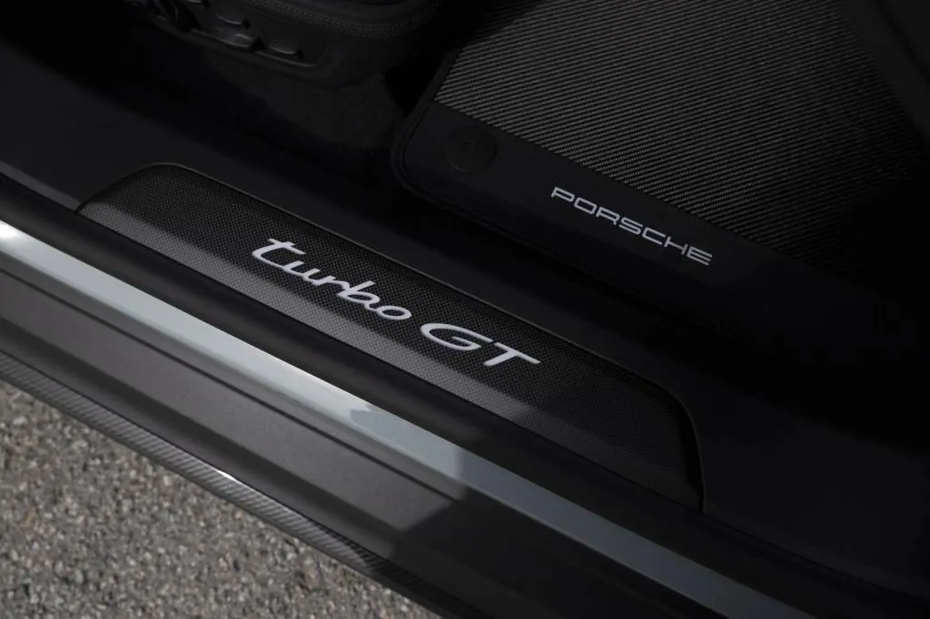 2025 Porsche Taycan Turbo GT