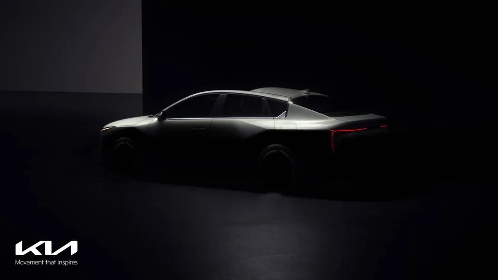 Teaser pentru 2025 Kia K4 care va debuta la Salonul Auto de la New York din 2024