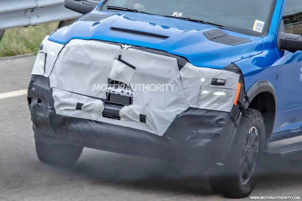 2026 Ram 2500 HD Rebel facelift 2026 Ram 2500 HD Rebel facelift fotografii spion - Credit foto: Baldauf