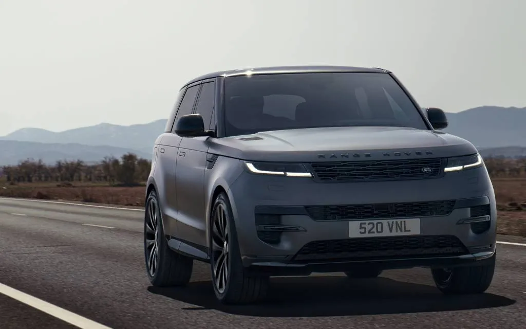 2025 Land Rover Range Rover Sport cu Stealth Pack disponibil în 2025