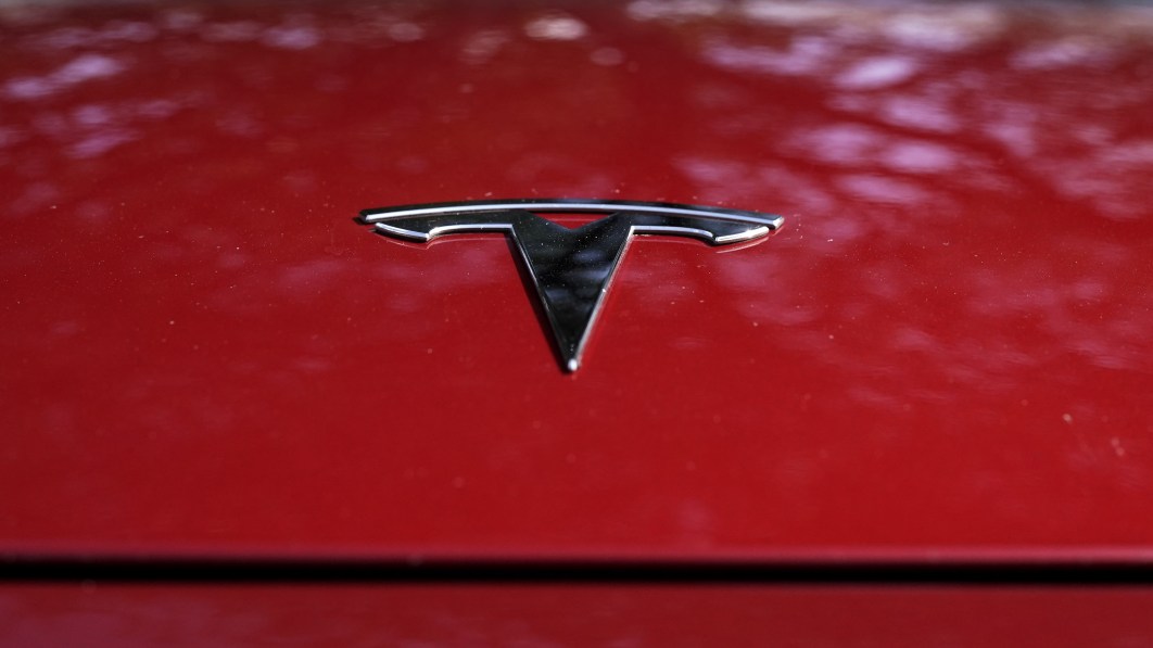 Tesla vs. Tesla: Constructorul auto dă în judecată omonimul indian pentru copierea mărcii comerciale