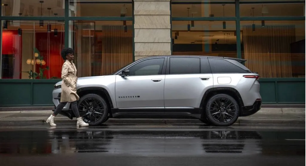 2024 Jeep Wagoneer S