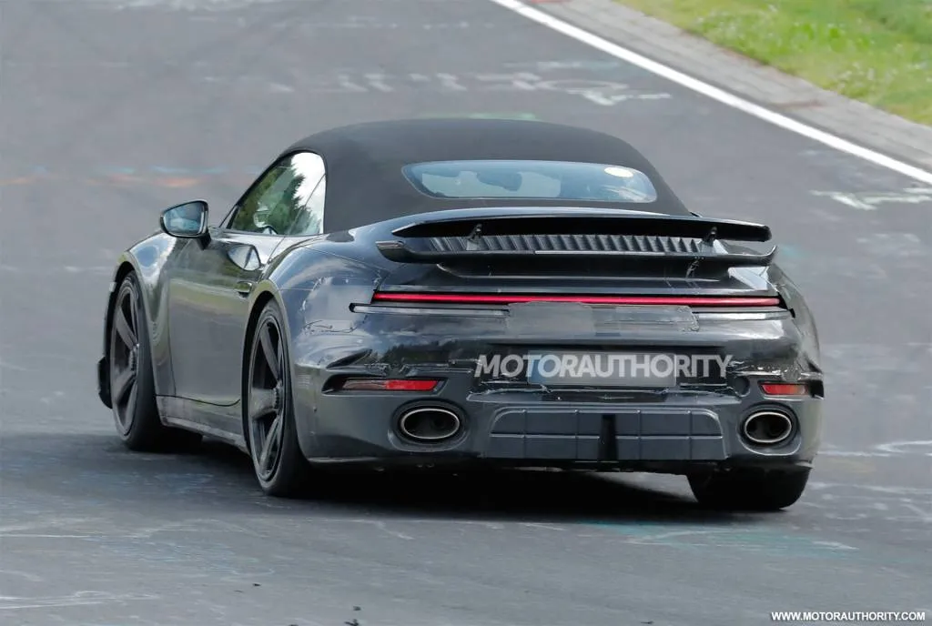 2026 Porsche 911 Turbo S Cabriolet facelift poze spion - Foto via Baldauf