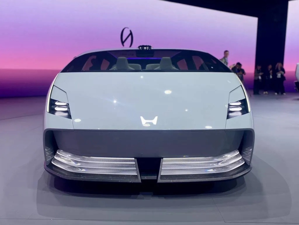Honda 0 Saloon prototip