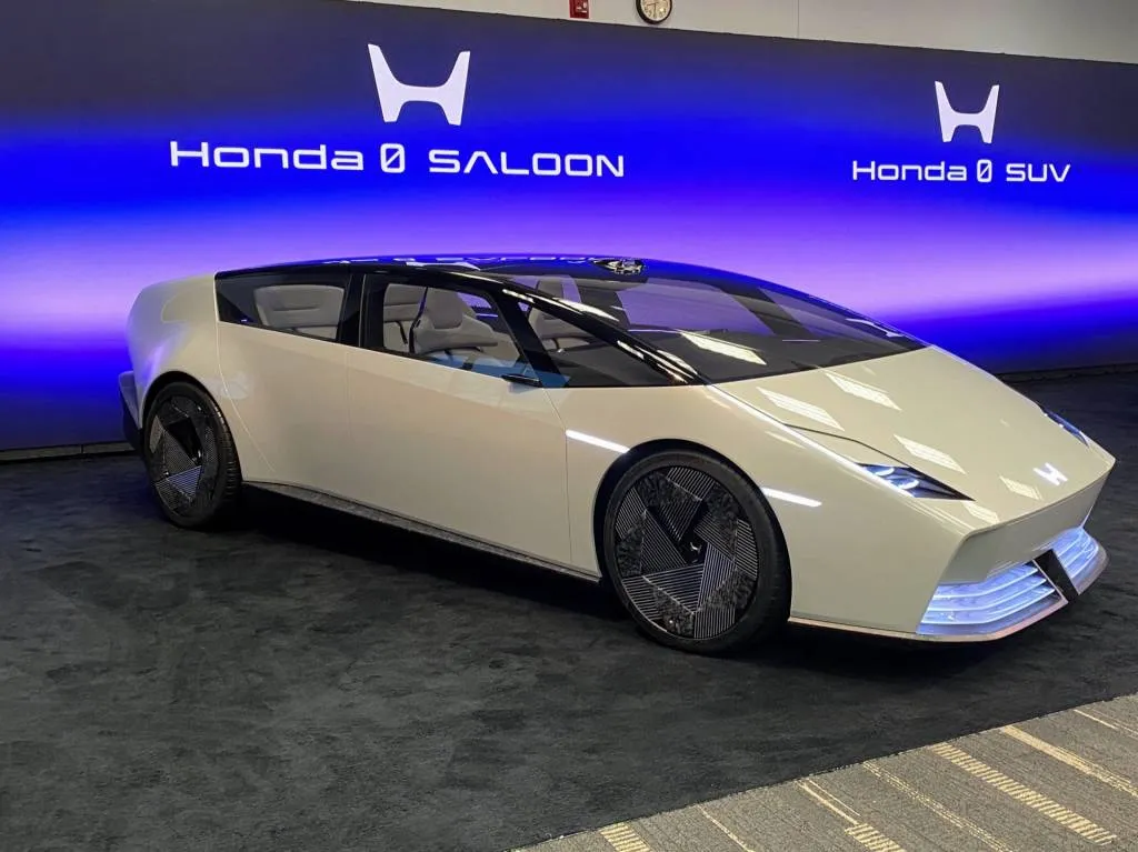 Honda 0 Saloon prototip