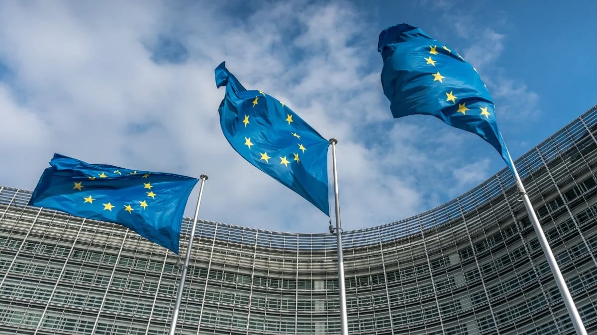 Europa adoptă politica de migrație dură cu centre de deportare în afara UE și expulzări accelerate