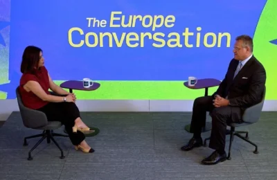Tensiuni uriașe între America și Europa. Taxele de 50% care scumpesc totul pentru români