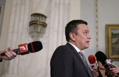 Grindeanu arunca bomba. Adevarul despre concedierile masive din administratie