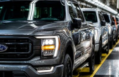 Ford a reangajat peste 300 de specialiști după ce AI nu a egalat controlul uman al calității