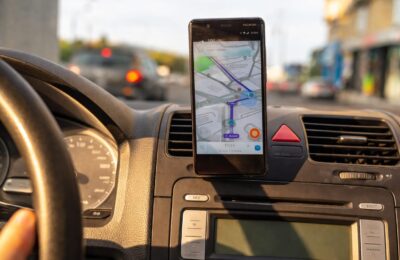 Afișarea semafoarelor în Waze depinde de editorii locali, nu de update-ul aplicației