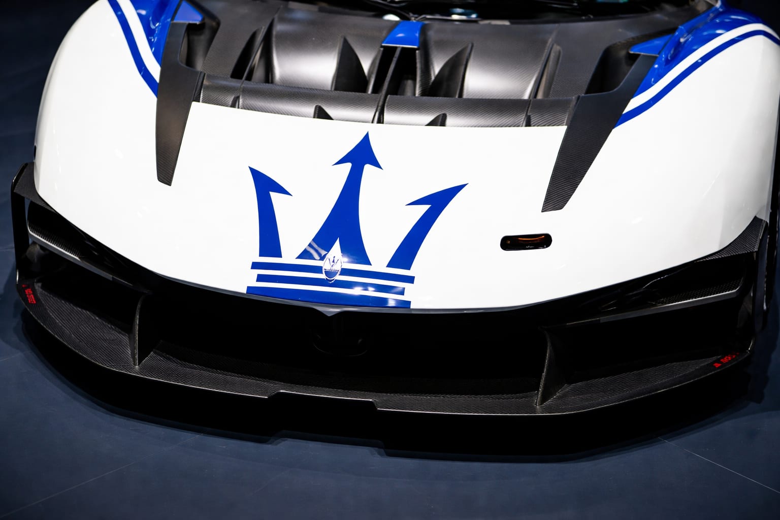 Maserati anulează proiectul supercarului electric MC20