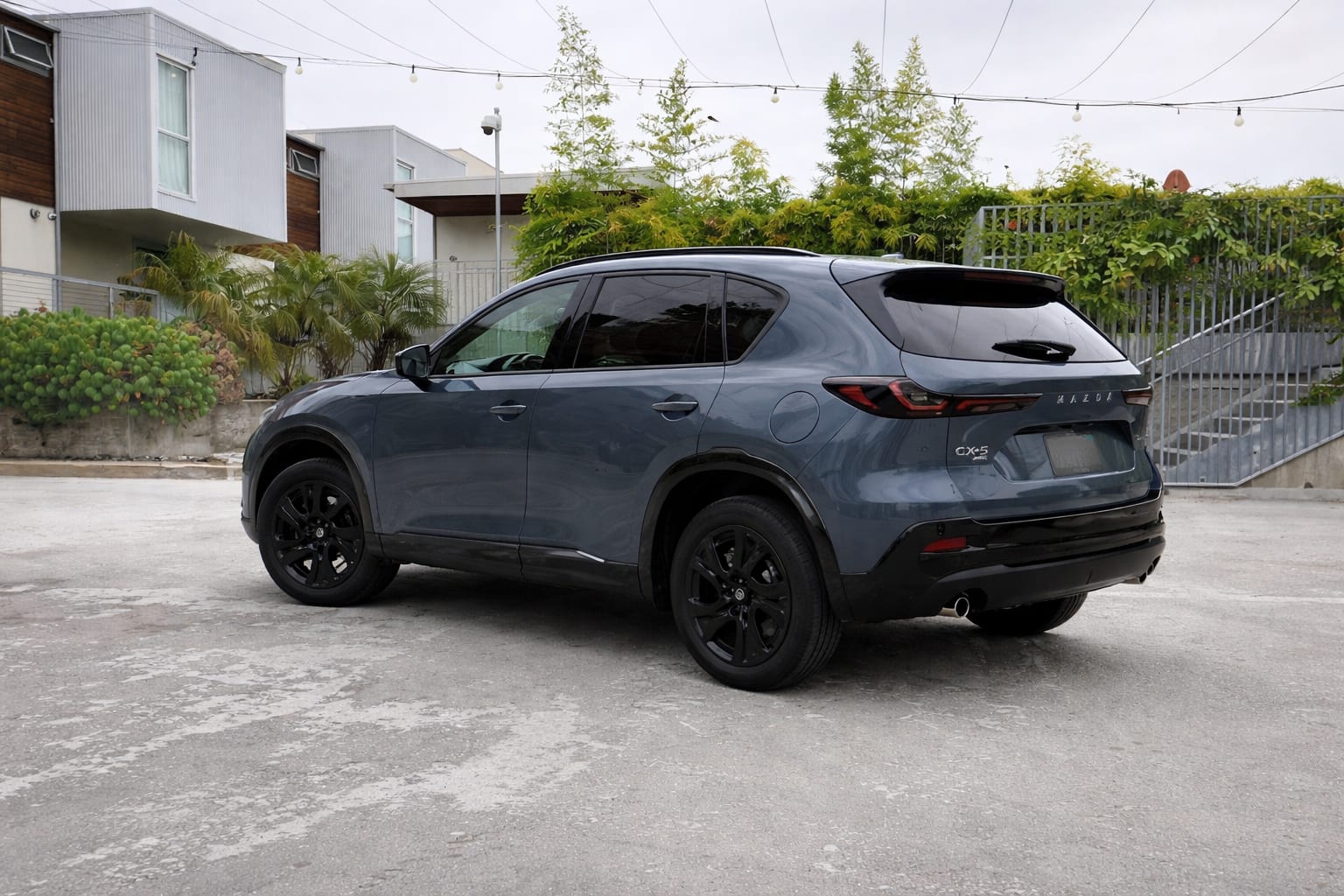 Noul Mazda CX-5 2026 renunță la motorul turbo și devine un SUV de familie mai spațios