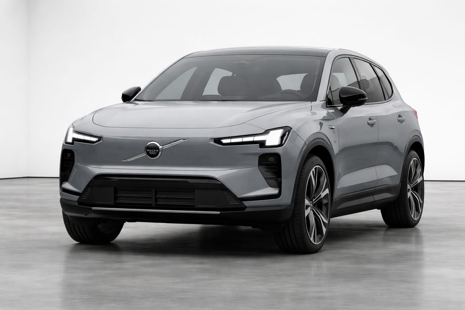 Volvo pregătește EX50 un nou SUV electric care va concura cu Tesla Model Y