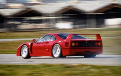 Lewis Hamilton și-a cumpărat un Ferrari F40 din 1991 care a stat 35 de ani într-un garaj și avea doar 69 km