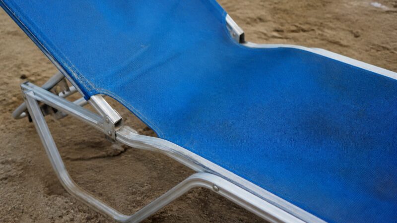 Un bărbat de 82 de ani a murit după o încăierare pentru un șezlong pe o plajă din Grecia