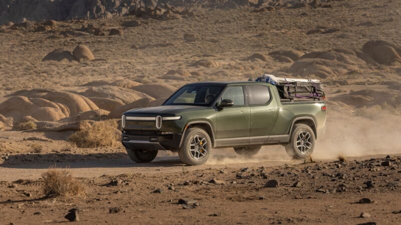 SUV electric sau pe benzină în off-road? Unde ajută motoarele electrice și unde apar limitele