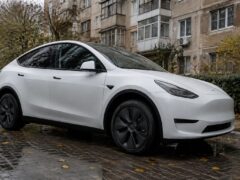 Proprietarii Tesla ar putea trimite propriile mașini la curse robotaxi din trimestrul al doilea din 2027